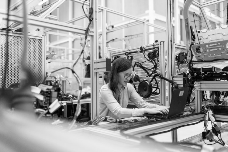 Download free bootstrap 4 landing page, free boootstrap 4 templates, Download free bootstrap 4.1 landing page, free boootstrap 4.1.1 templates, weber Landing page